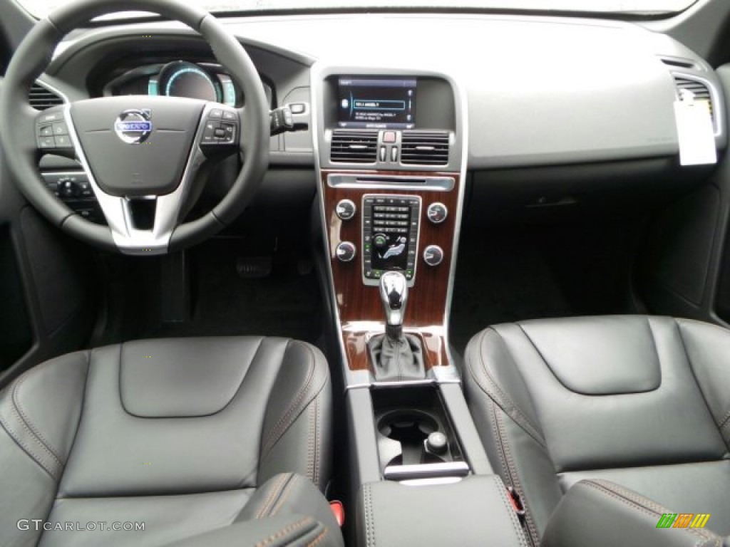 2015 Volvo XC60 T5 Drive-E Off Black Dashboard Photo #91059846