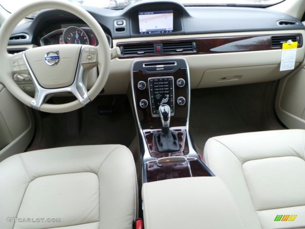 2015 Volvo XC70 T5 Drive-E Soft Beige Dashboard Photo #91063431