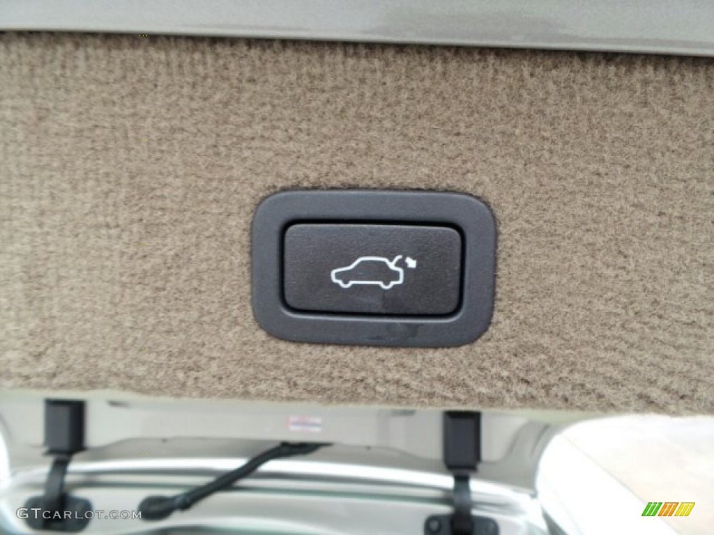 2015 Volvo XC70 T5 Drive-E Controls Photo #91063491
