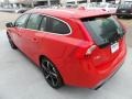 Passion Red - V60 T6 AWD R-Design Photo No. 4