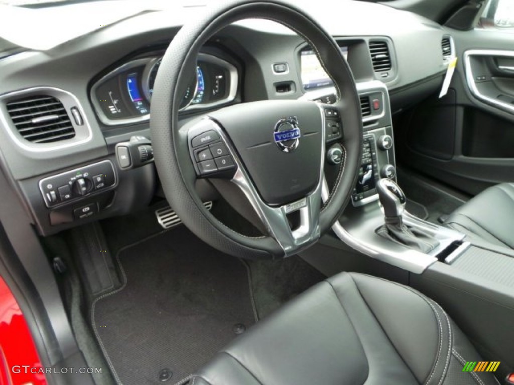 R-Design Off-Black/Anthracite Interior 2015 Volvo V60 T6 AWD R-Design Photo #91064682