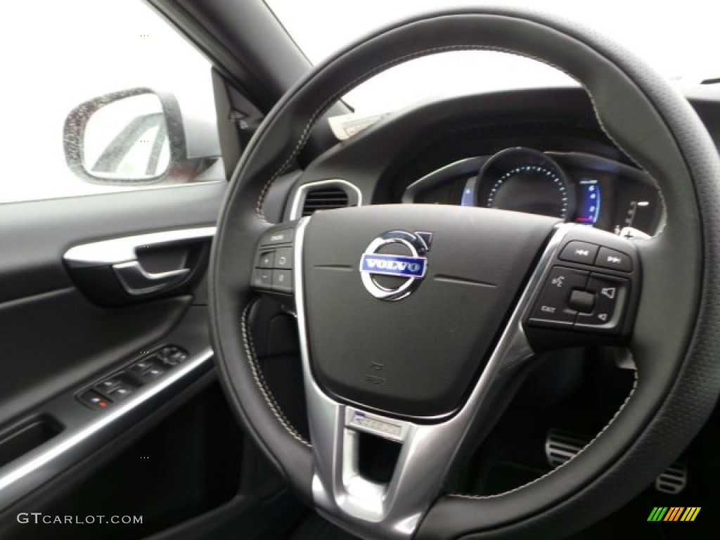 2015 Volvo V60 T6 AWD R-Design Steering Wheel Photos