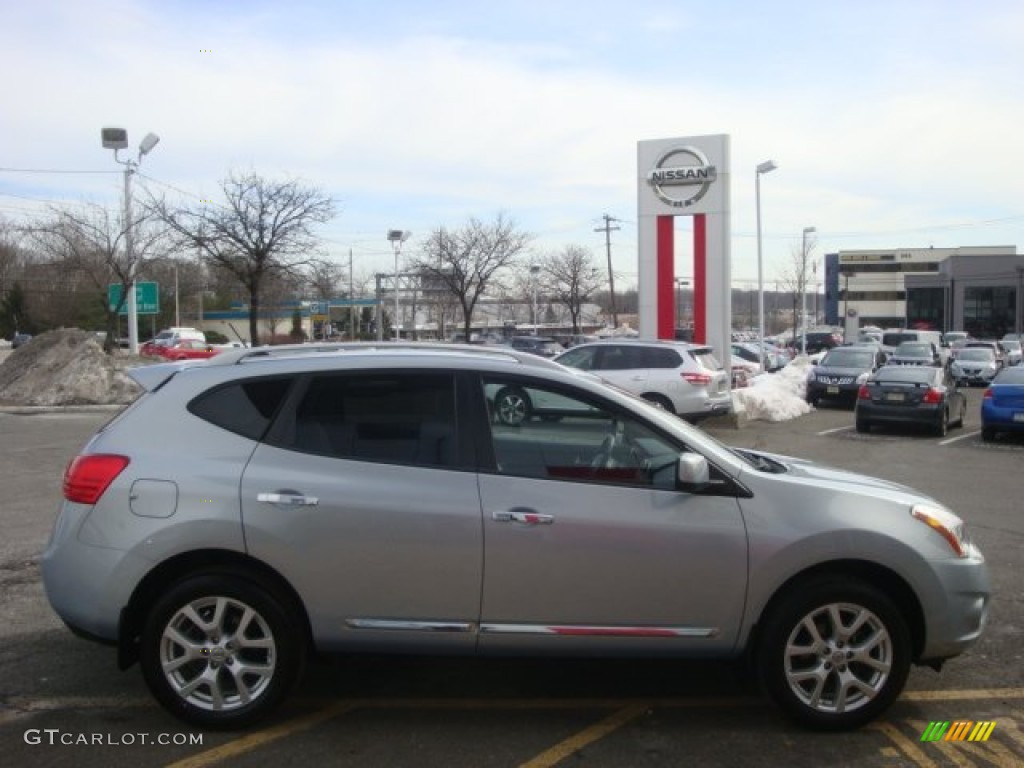 2011 Rogue SV AWD - Frosted Steel Metallic / Gray photo #4