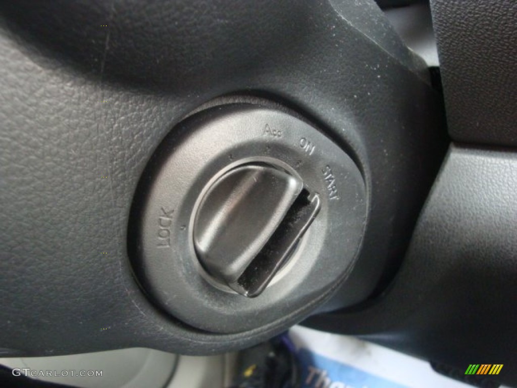 2011 Rogue SV AWD - Frosted Steel Metallic / Gray photo #23