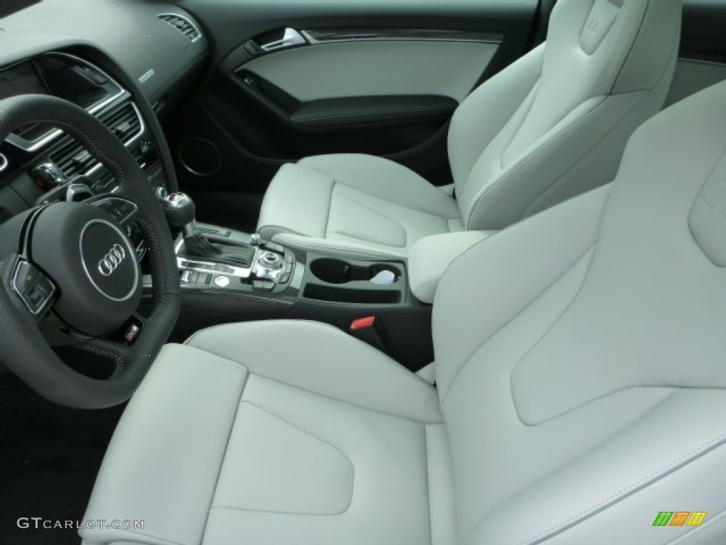 2014 Audi RS 5 Coupe quattro Front Seat Photo #91077793