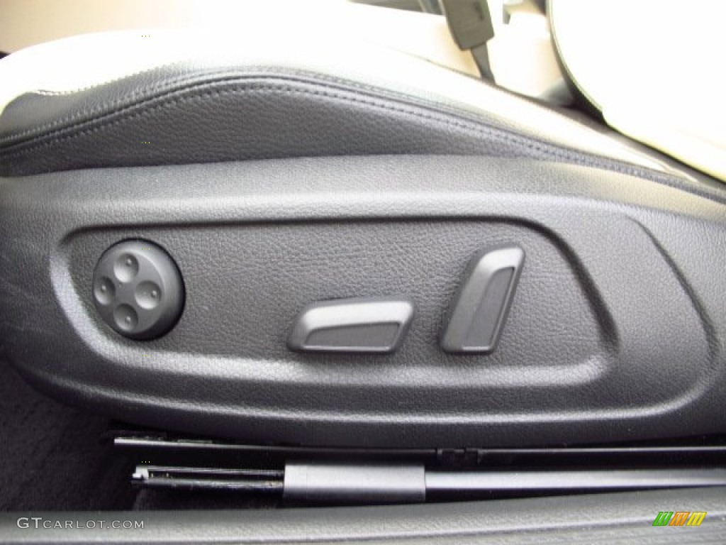 2012 CC Lux Plus - White Gold Metallic / Black/Cornsilk Beige photo #24