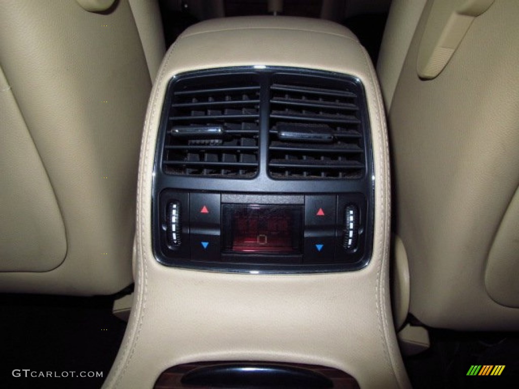 2006 CLS 500 - Alabaster White / Cashmere Beige photo #21
