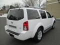 2006 Avalanche White Nissan Pathfinder LE 4x4  photo #7