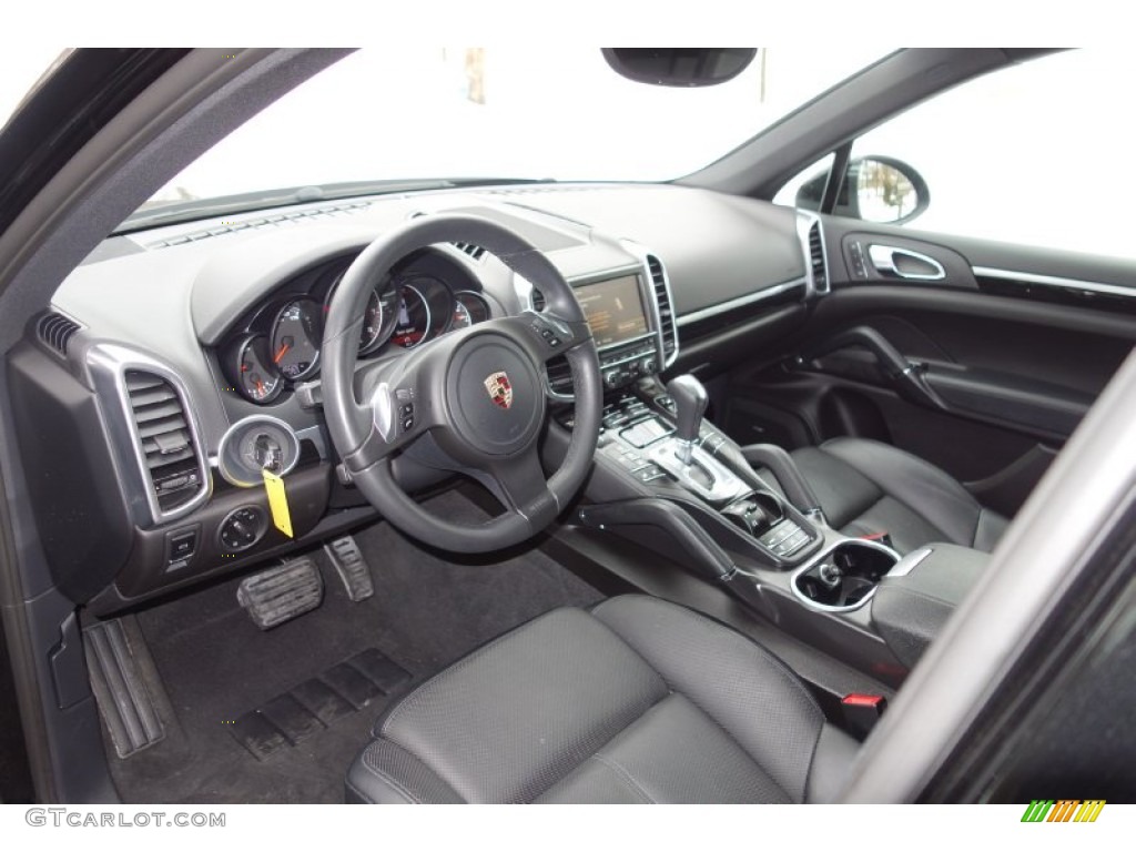Black Interior 2012 Porsche Cayenne Standard Cayenne Model Photo #91087318