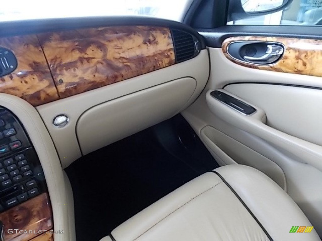 2007 Jaguar XJ XJ8 Barley Dashboard Photo #91088944