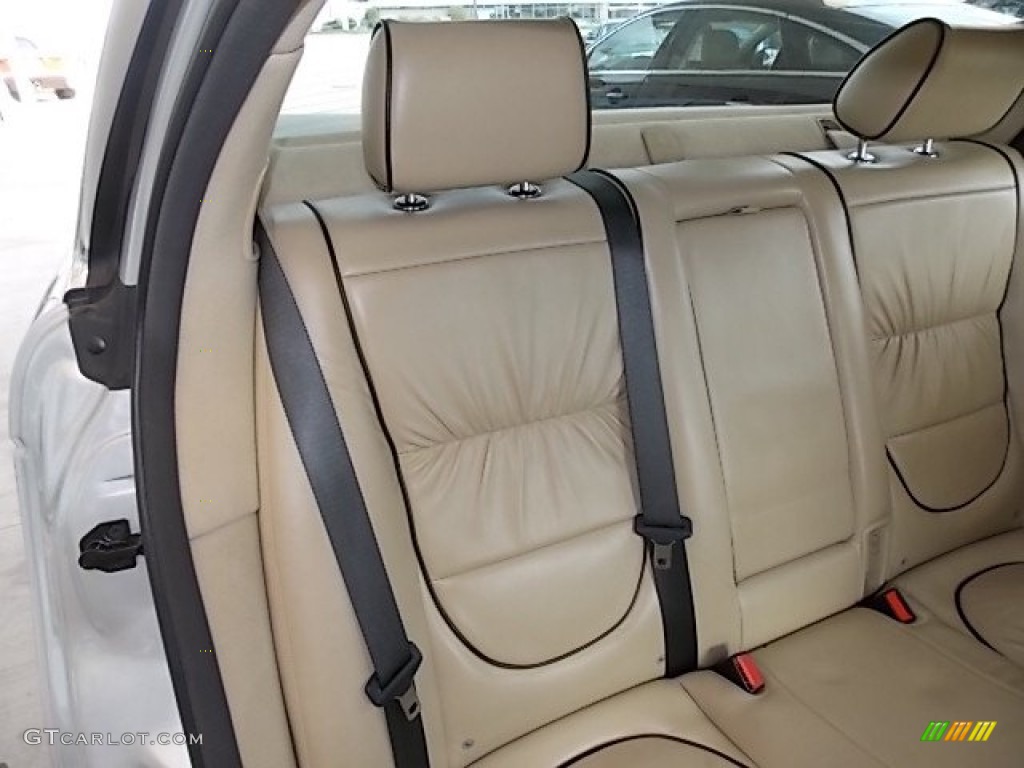2007 Jaguar XJ XJ8 Rear Seat Photos