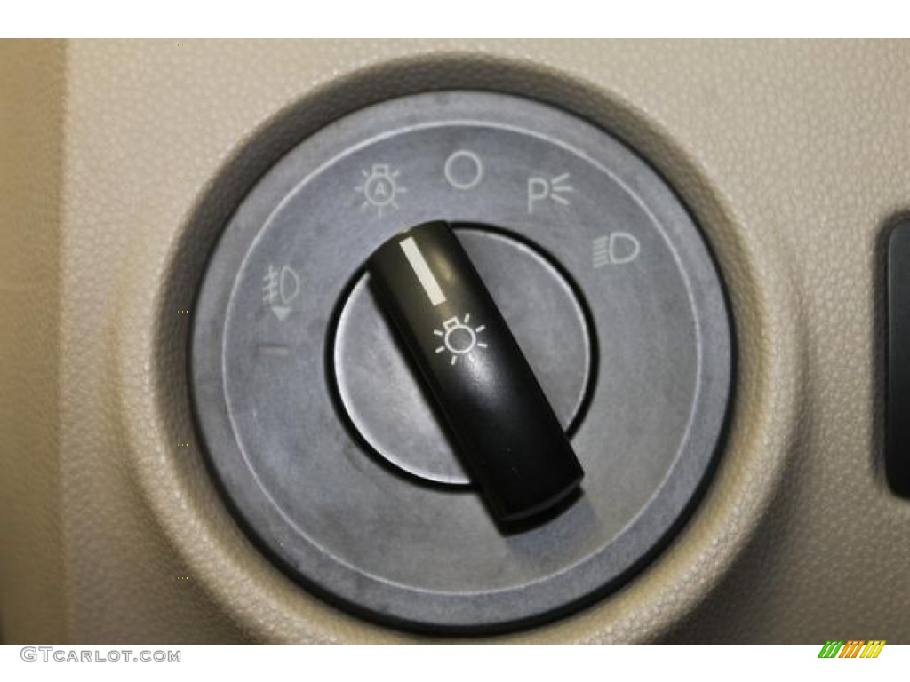 2008 Escape Hybrid 4WD - Black Pearl Slate Metallic / Stone photo #34
