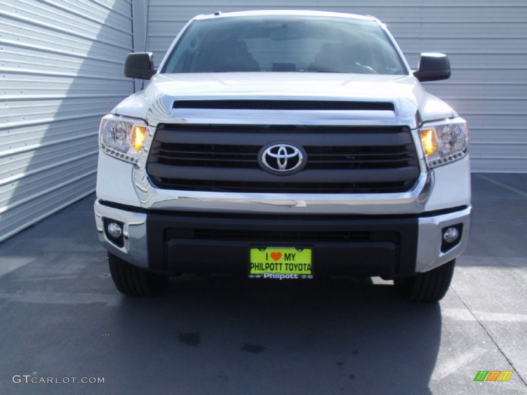 2014 Tundra SR5 Crewmax - Super White / Graphite photo #8