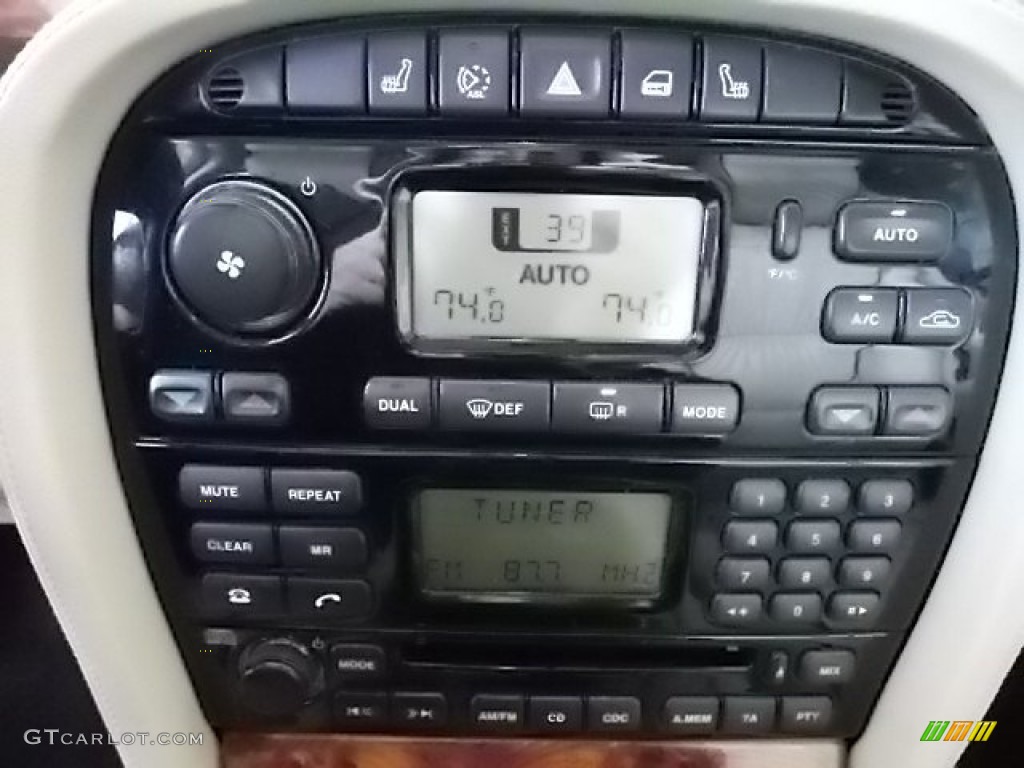 2007 Jaguar XJ XJ8 Controls Photo #91089571