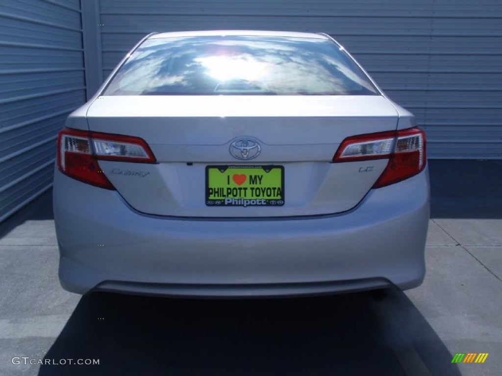 2014 Camry LE - Classic Silver Metallic / Ash photo #5