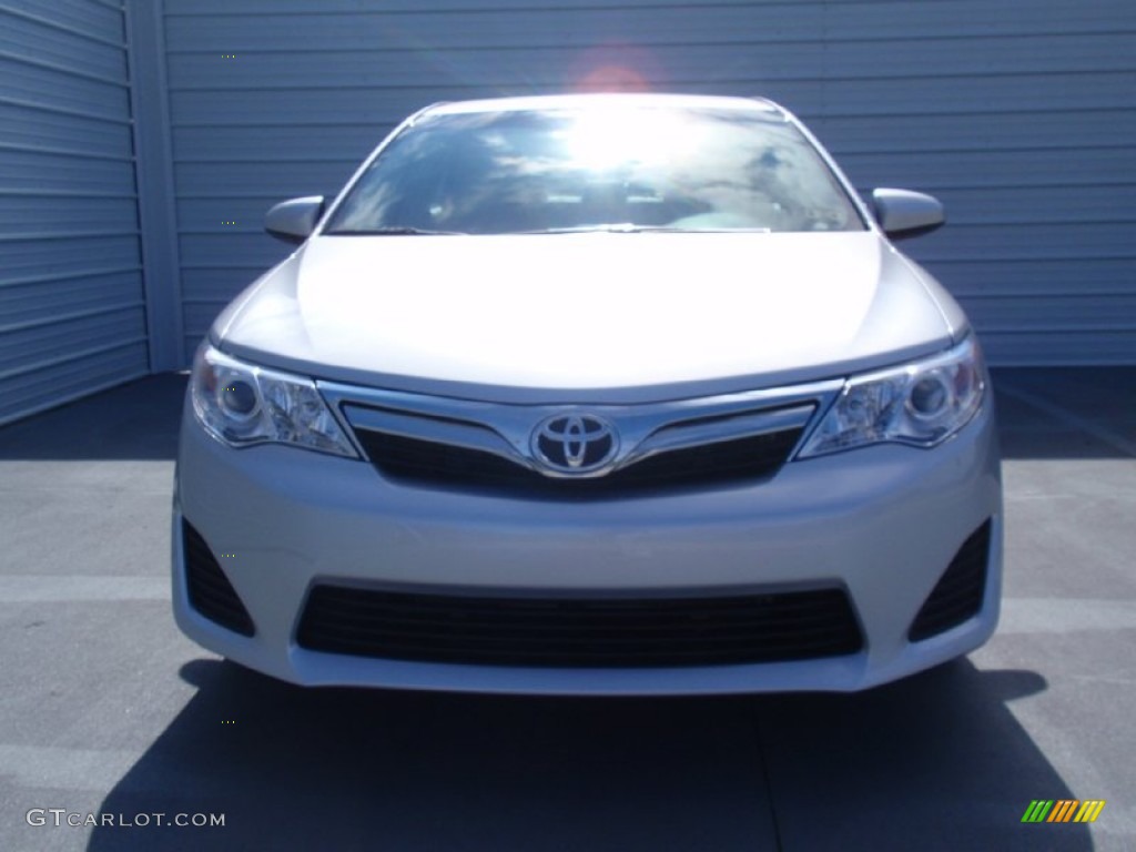 2014 Camry LE - Classic Silver Metallic / Ash photo #8