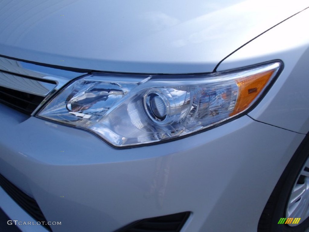 2014 Camry LE - Classic Silver Metallic / Ash photo #9
