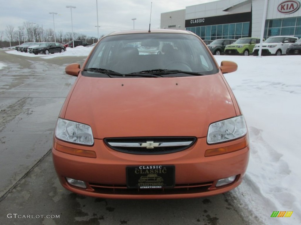 2006 Aveo LT Hatchback - Spicy Orange / Charcoal photo #8