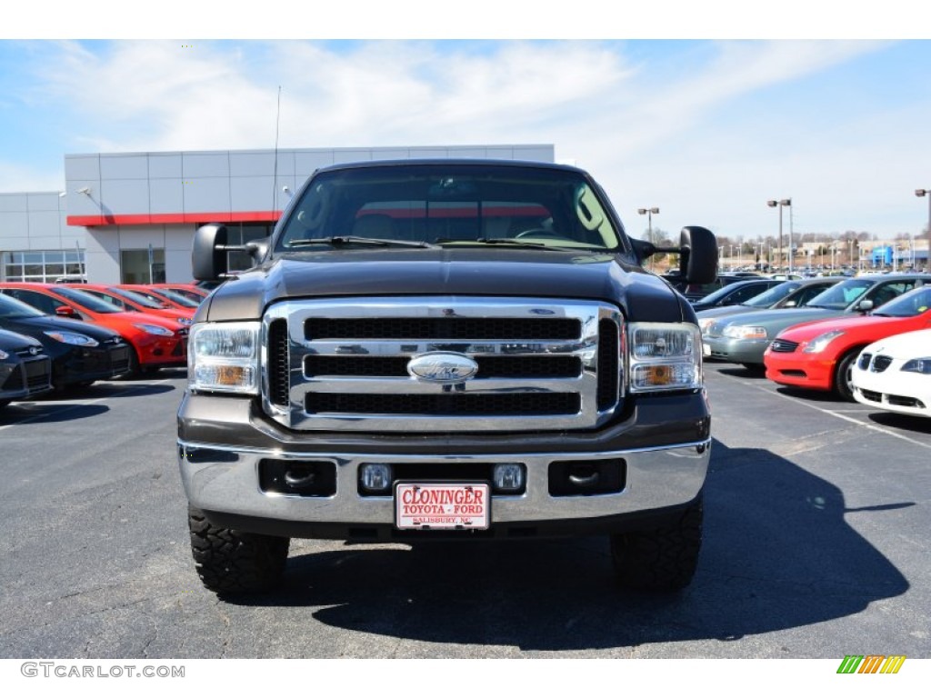 2005 F250 Super Duty Lariat Crew Cab 4x4 - Dark Stone Metallic / Tan photo #7