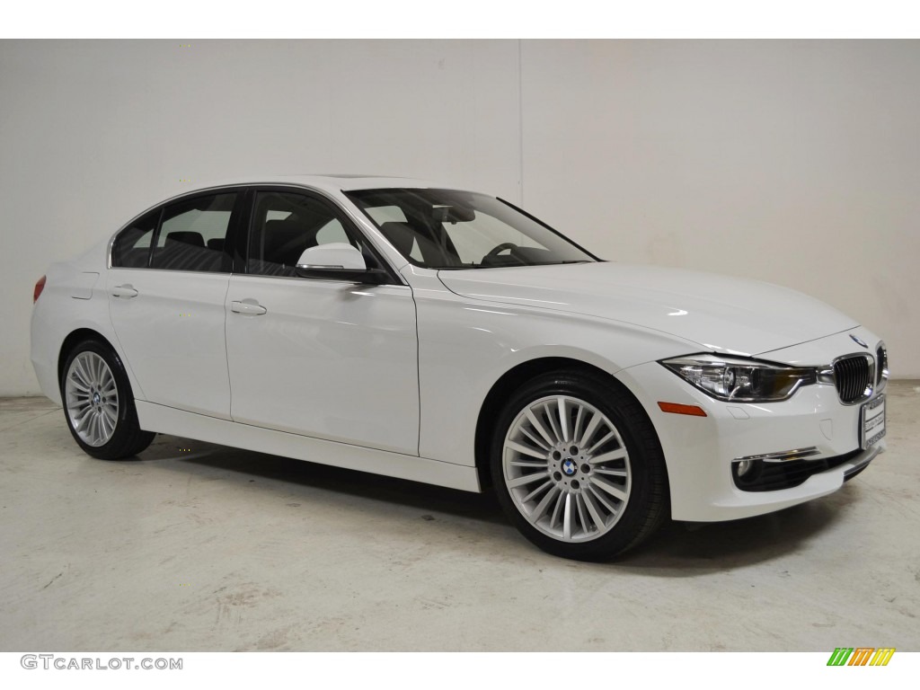 2013 3 Series 328i xDrive Sedan - Alpine White / Black photo #2