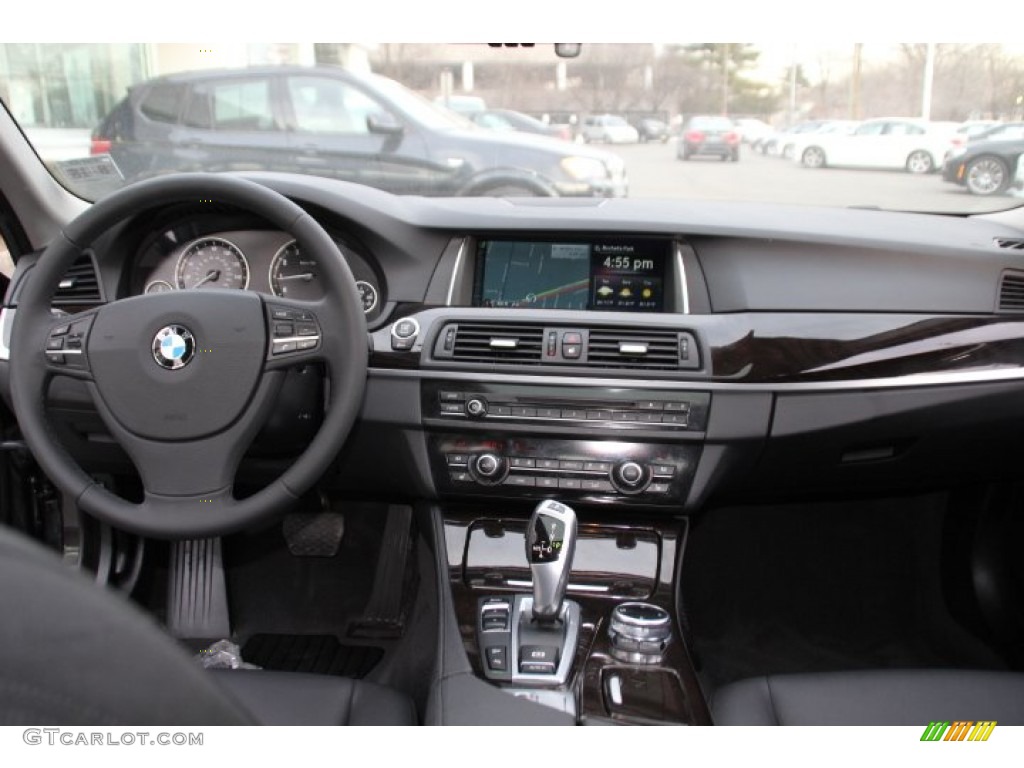 2014 BMW 5 Series 528i xDrive Sedan Black Dashboard Photo #91105445