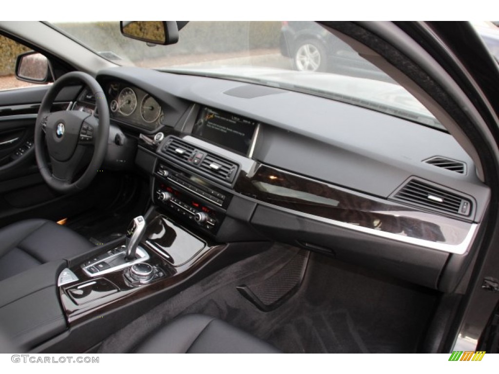 2014 BMW 5 Series 528i xDrive Sedan Black Dashboard Photo #91105649