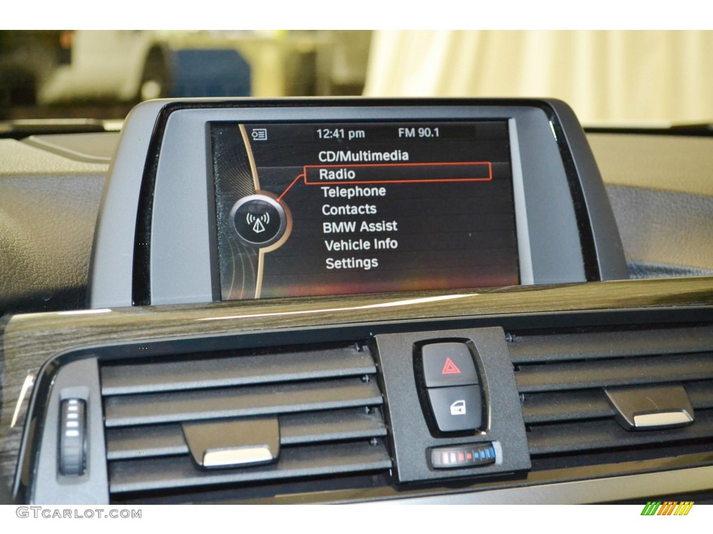 2013 3 Series 328i xDrive Sedan - Alpine White / Black photo #25