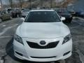 Super White - Camry SE Photo No. 18