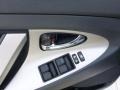 Super White - Camry SE Photo No. 19