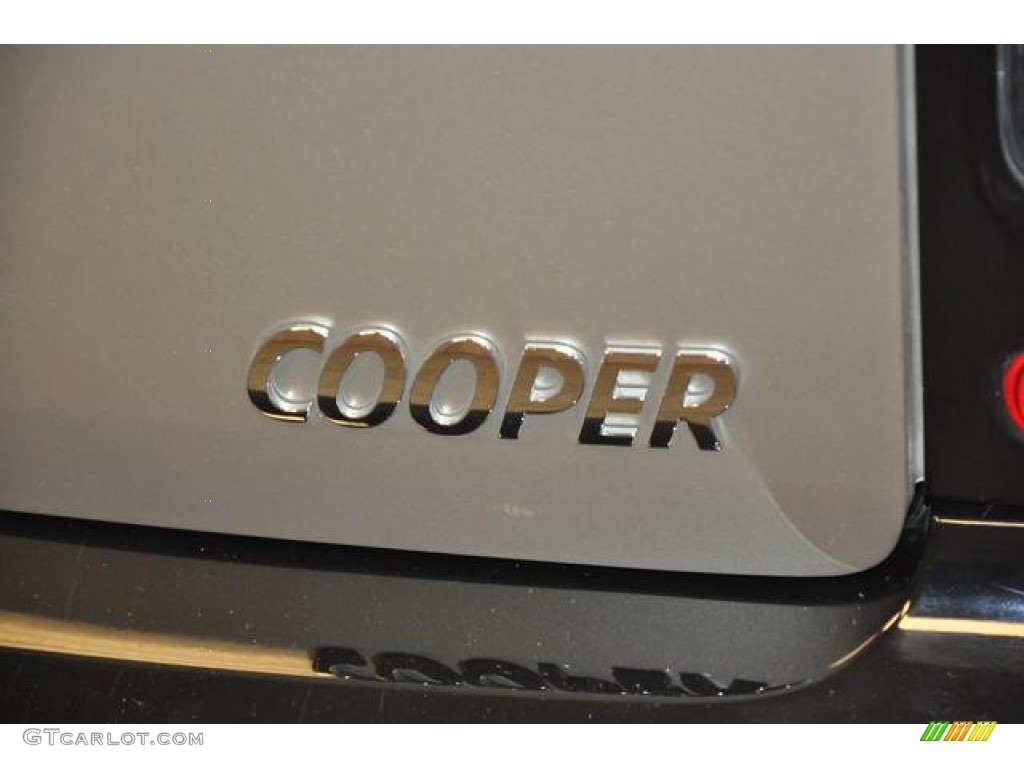 2011 Cooper Clubman - Sparkling Silver Metallic / Carbon Black photo #14
