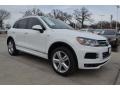 Pure White 2014 Volkswagen Touareg TDI R-Line 4Motion Exterior