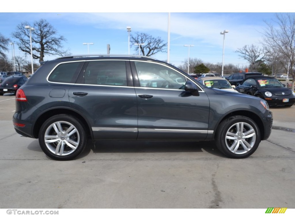 Dark Flint Metallic 2013 Volkswagen Touareg VR6 FSI Executive 4XMotion Exterior Photo #91127414