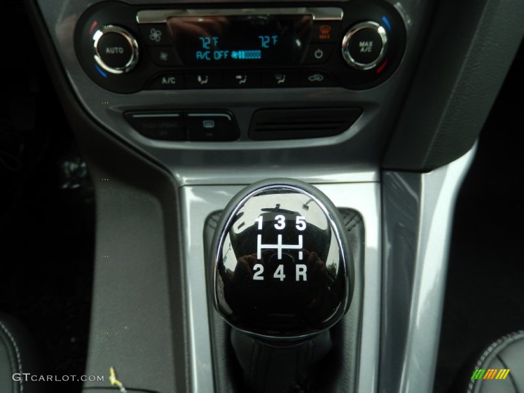 2014 Ford Focus Titanium Sedan 6 Speed PowerShift Automatic Transmission Photo #91130355