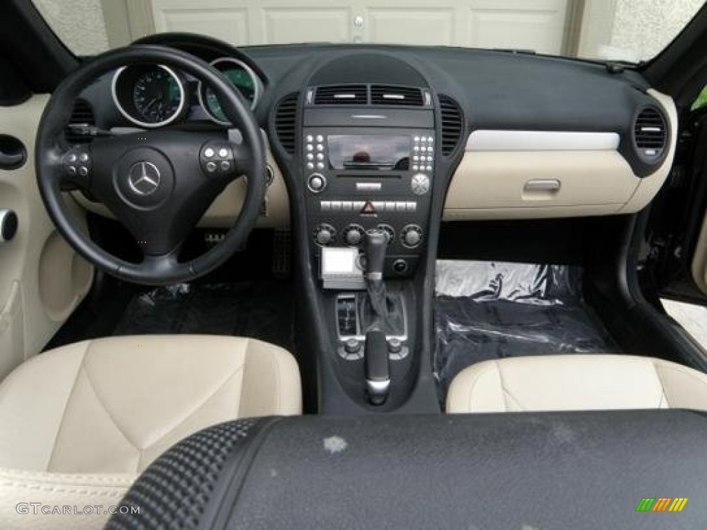 2006 Mercedes-Benz SLK 280 Roadster Dashboard Photos