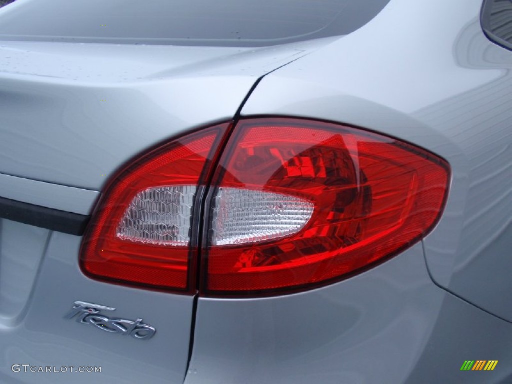 2013 Fiesta S Sedan - Ingot Silver / Charcoal Black/Light Stone photo #17
