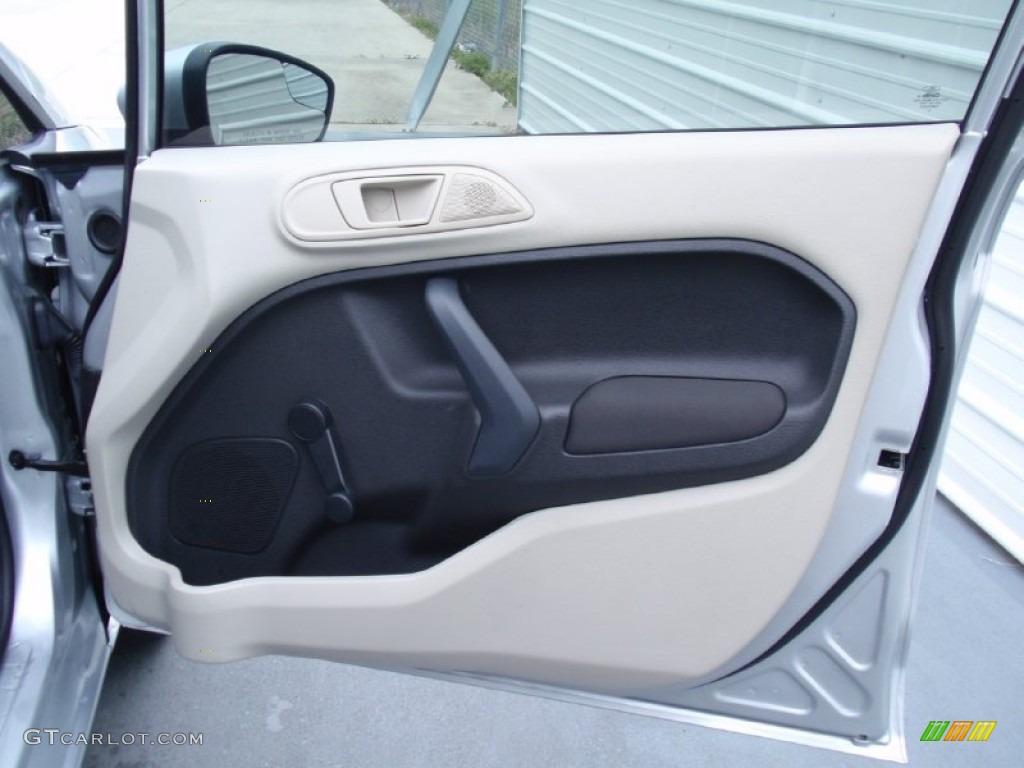 2013 Fiesta S Sedan - Ingot Silver / Charcoal Black/Light Stone photo #22