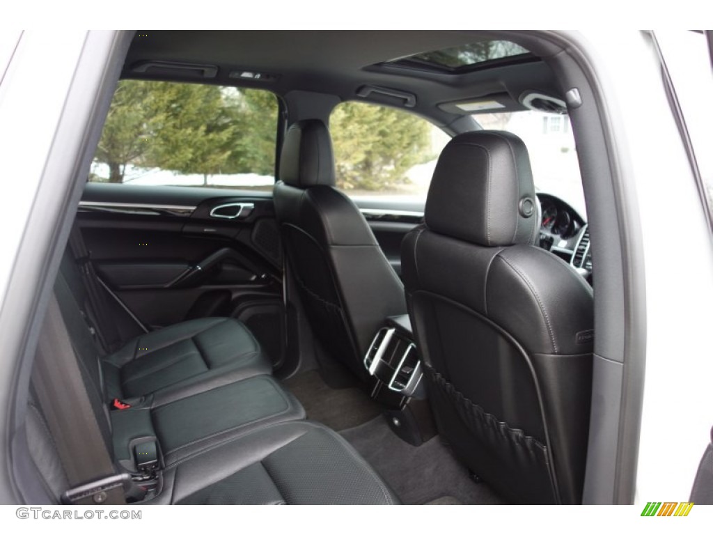 2013 Porsche Cayenne Diesel Rear Seat Photos