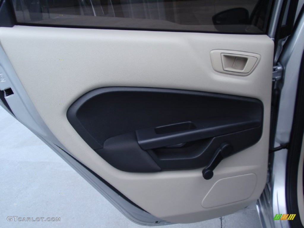 2013 Fiesta S Sedan - Ingot Silver / Charcoal Black/Light Stone photo #29