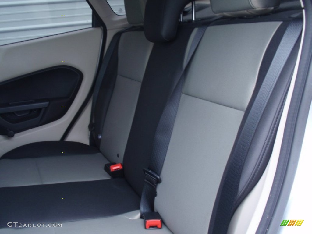 2013 Fiesta S Sedan - Ingot Silver / Charcoal Black/Light Stone photo #31