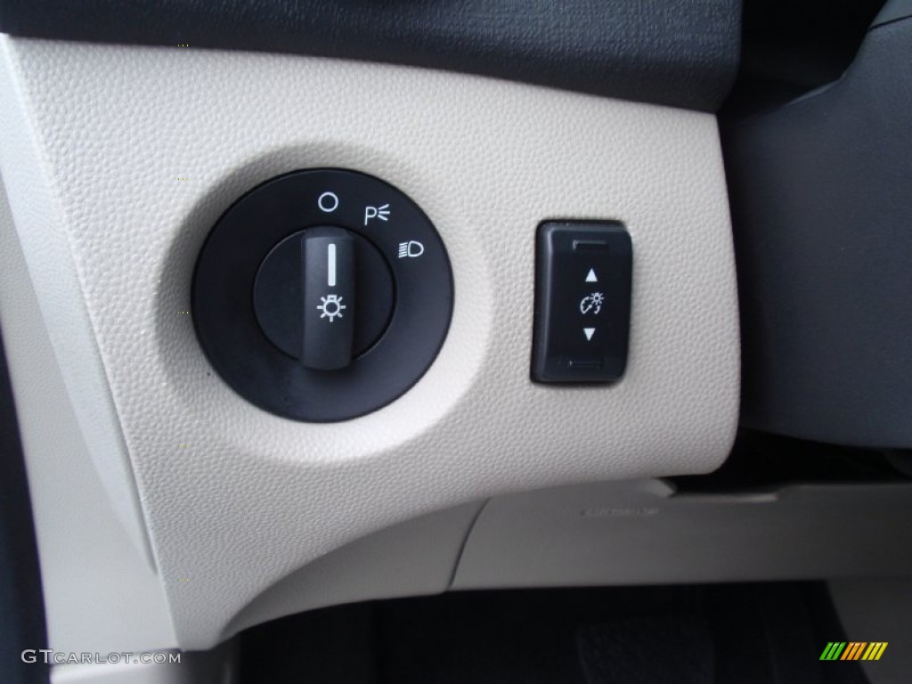 2013 Fiesta S Sedan - Ingot Silver / Charcoal Black/Light Stone photo #43