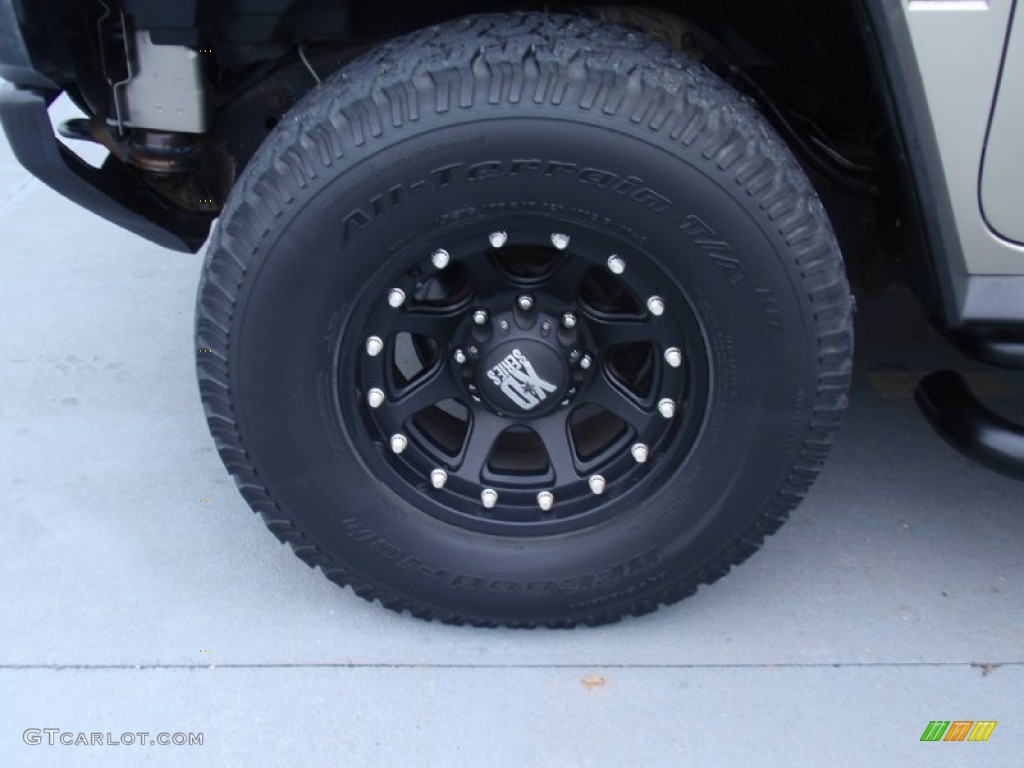 2004 H2 SUV - Pewter Metallic / Wheat photo #13