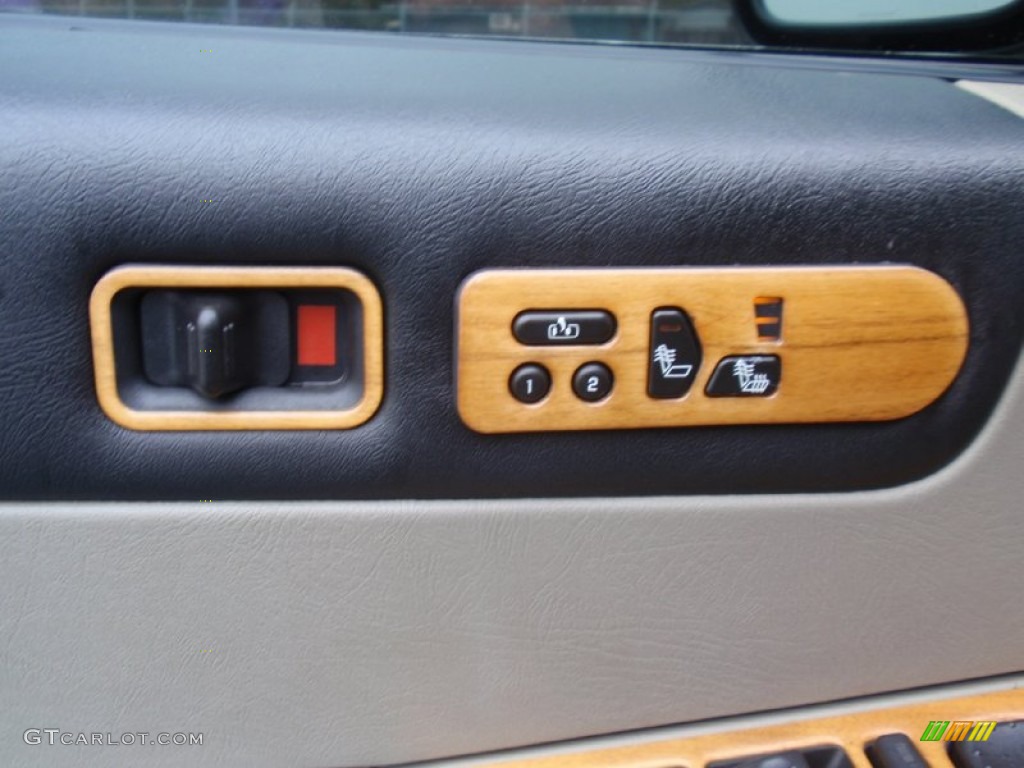 2004 H2 SUV - Pewter Metallic / Wheat photo #35