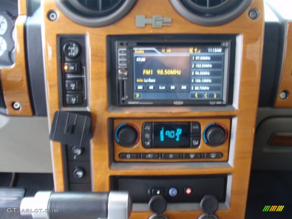 2004 H2 SUV - Pewter Metallic / Wheat photo #42
