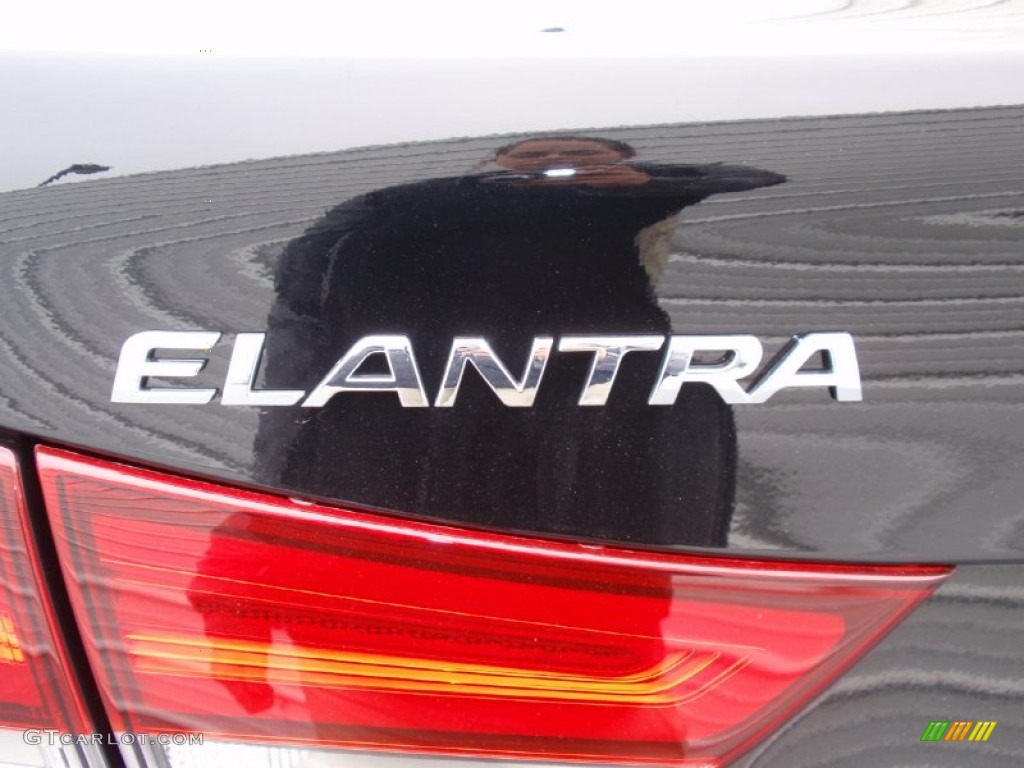 2014 Elantra Sport Sedan - Black Noir Pearl / Black photo #15