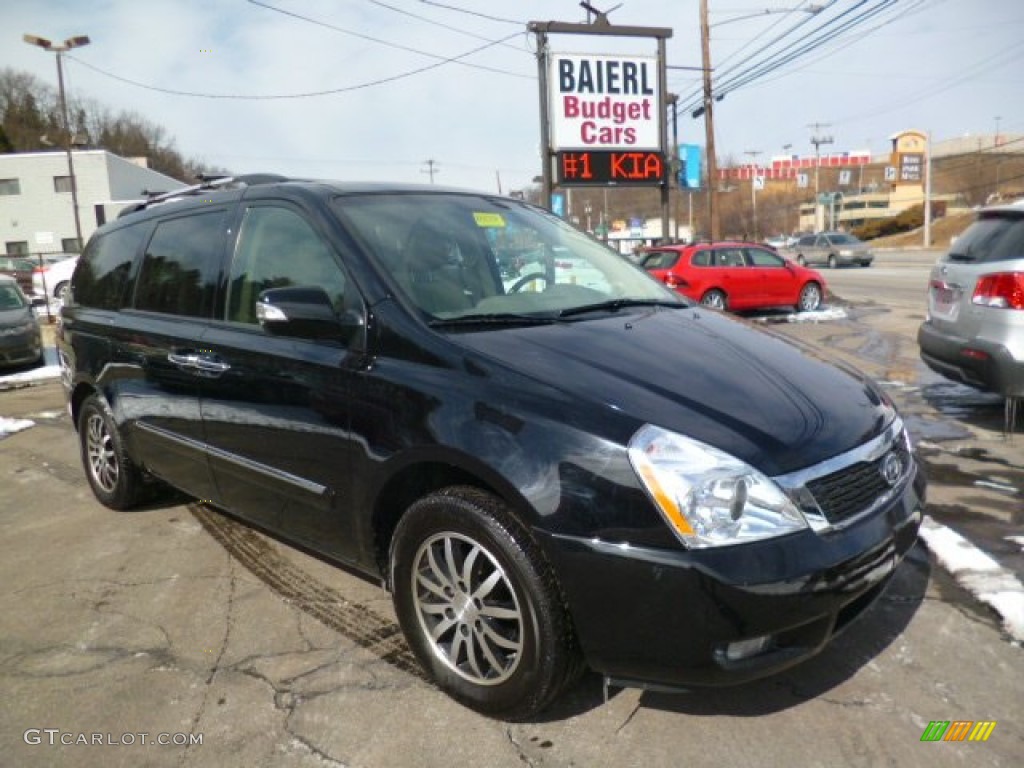 Midnight Black Kia Sedona