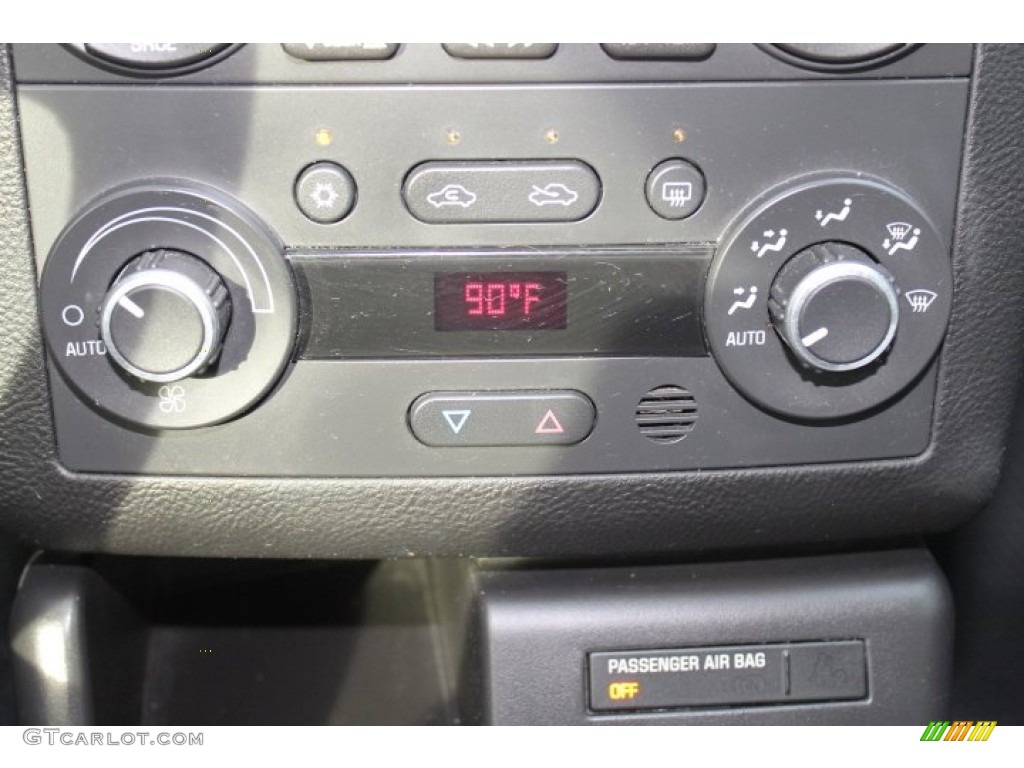 2007 Pontiac G6 GTP Coupe Controls Photo #91153275
