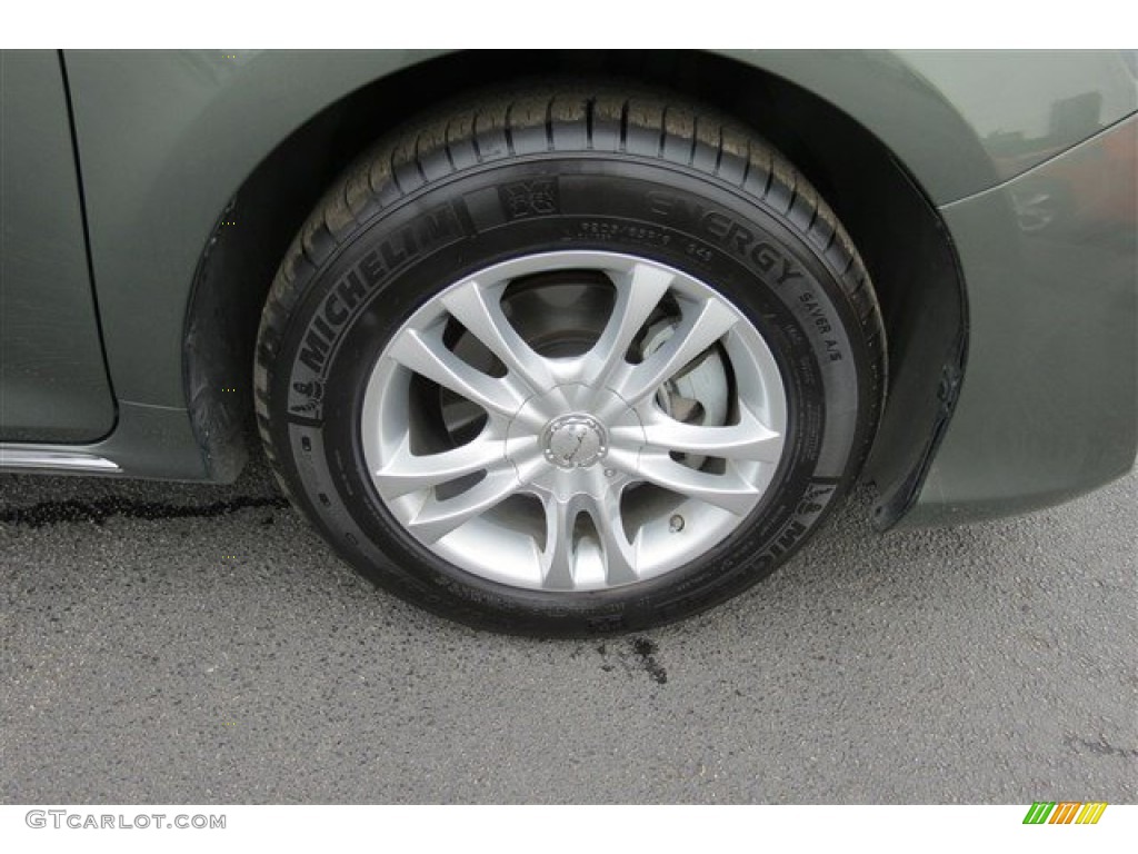 2013 Camry LE - Cypress Green Metallic / Ivory photo #9