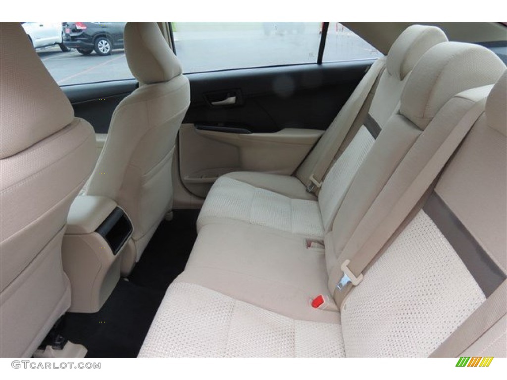 2013 Camry LE - Cypress Green Metallic / Ivory photo #12