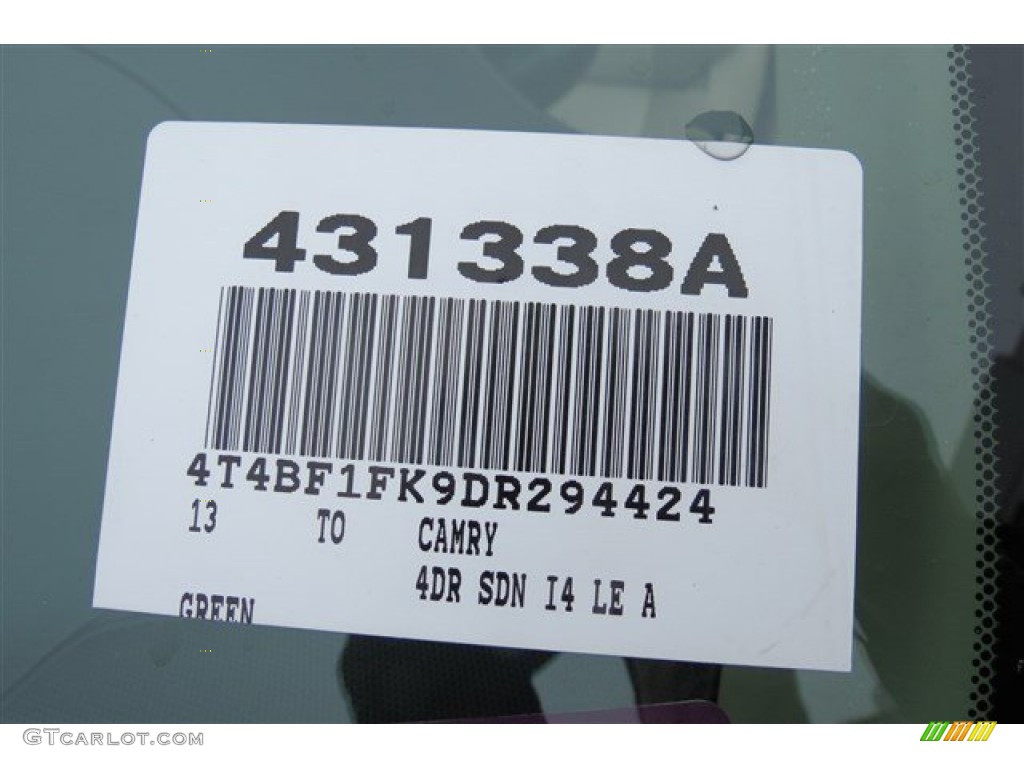 2013 Camry LE - Cypress Green Metallic / Ivory photo #18