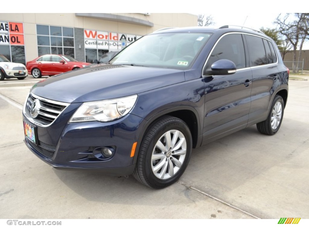 2011 Tiguan SE - Night Blue Metallic / Charcoal photo #1